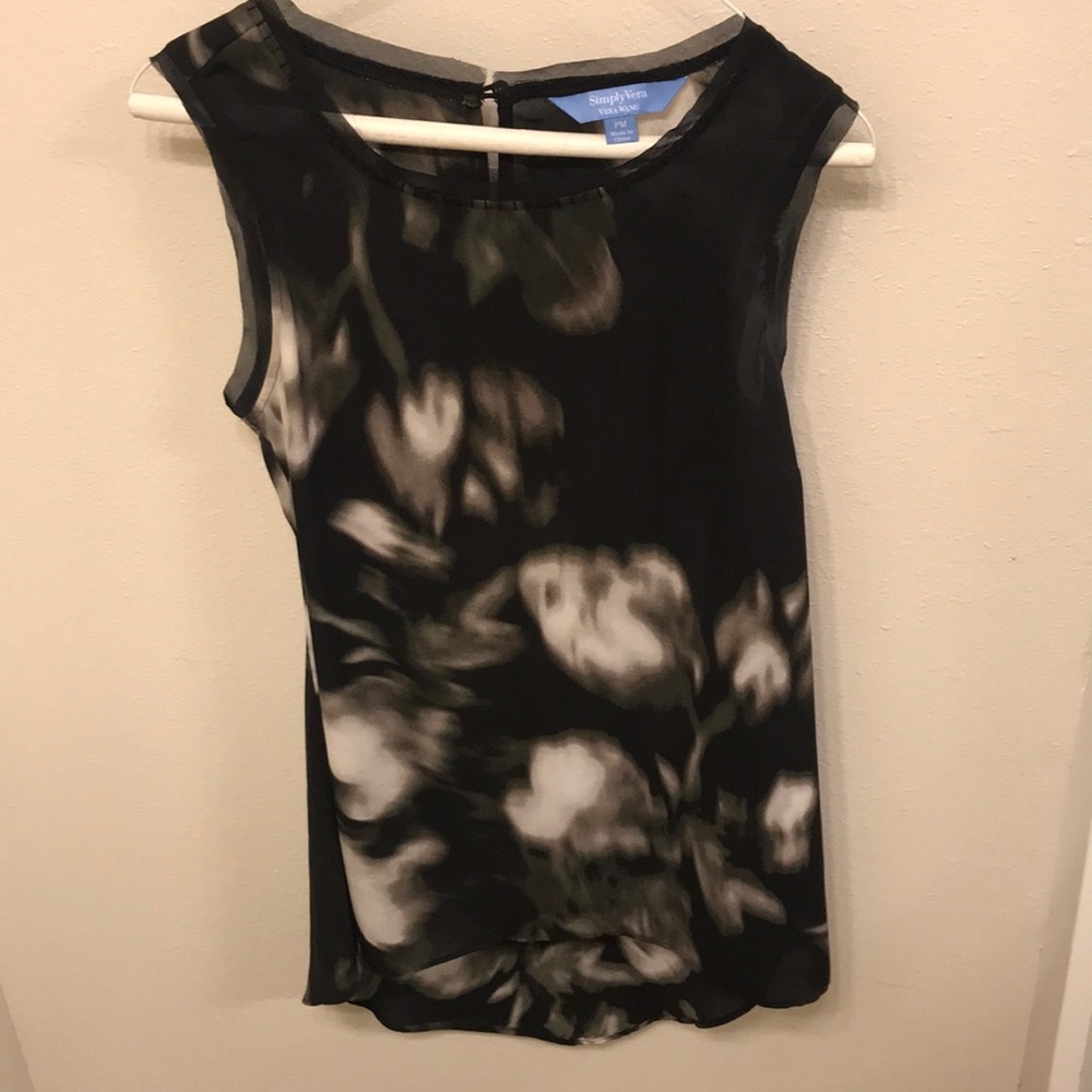Simply Vera tank top blouse